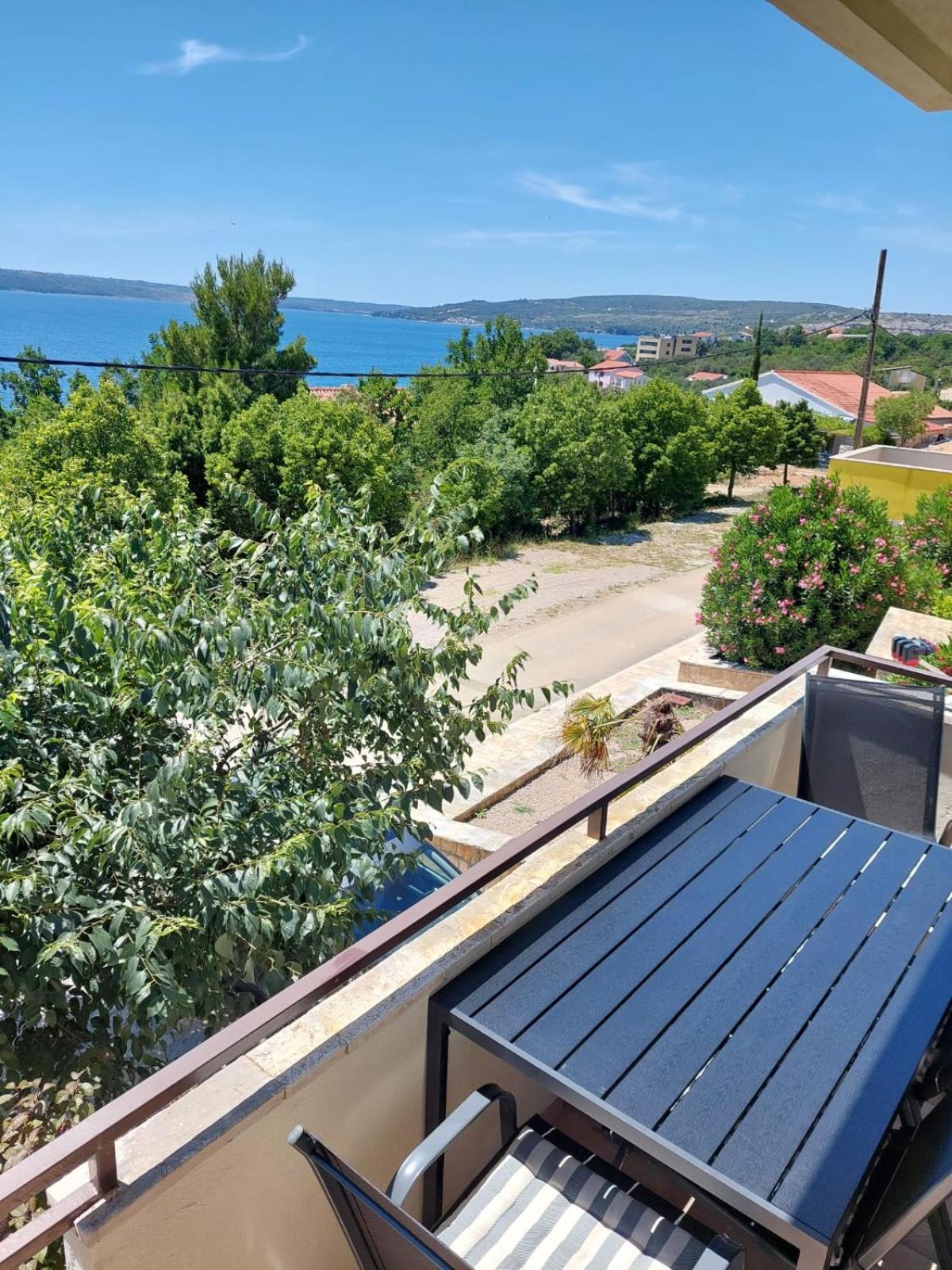 Apartment Big Blue Maslenica Exterior foto